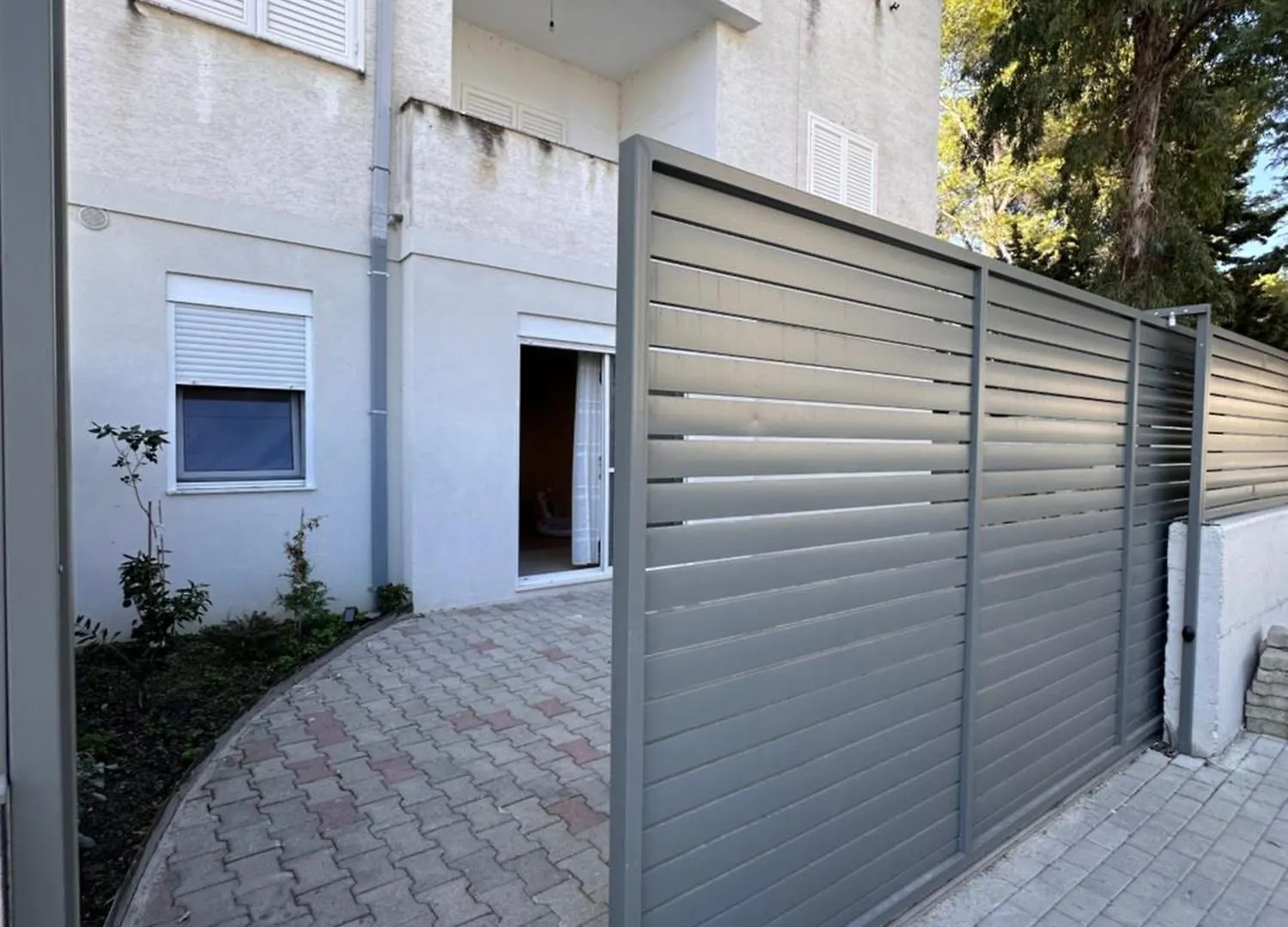Iria Apartment 1 & 2 Голем