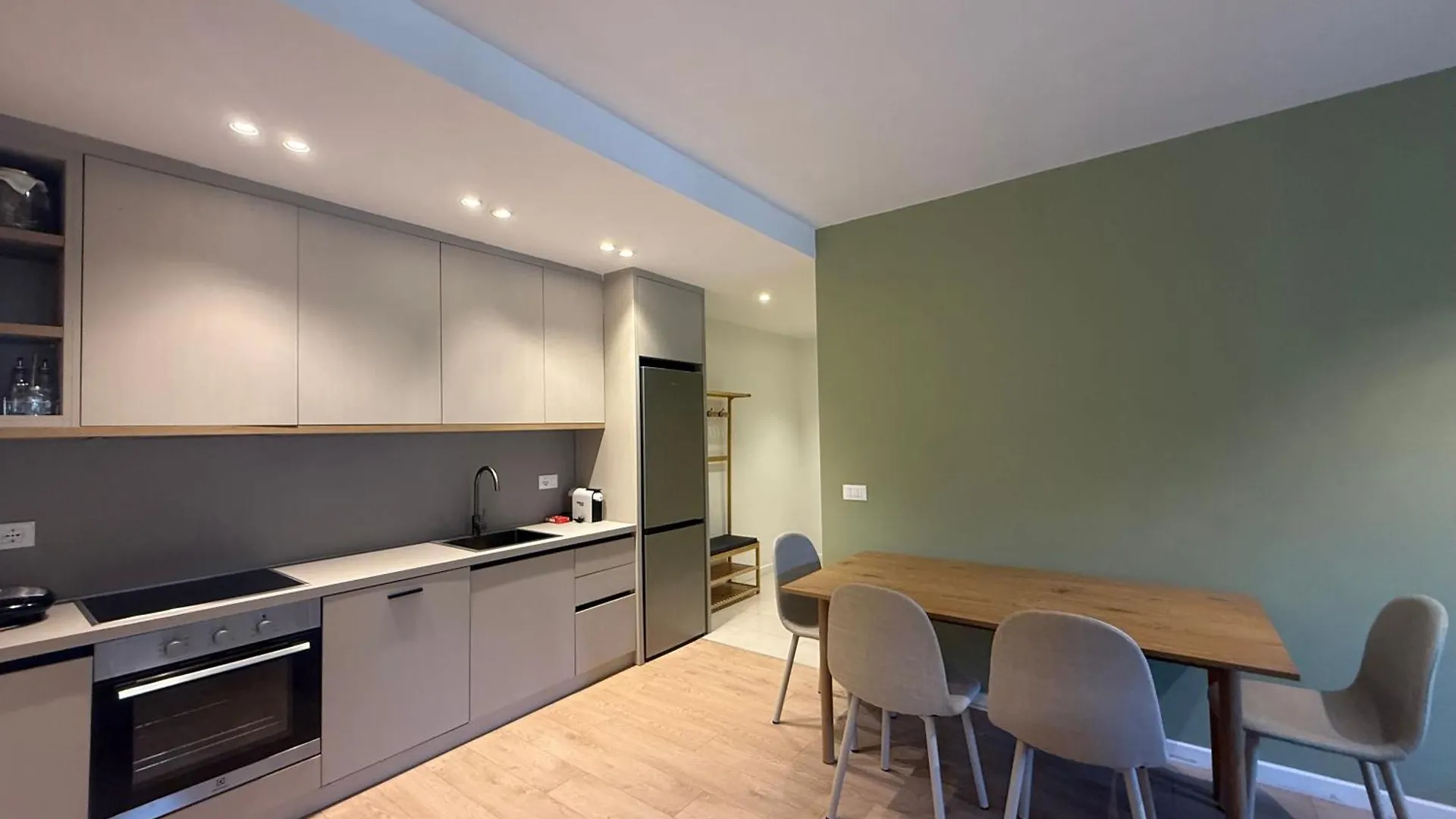 Iria Apartment 1 & 2 Голем