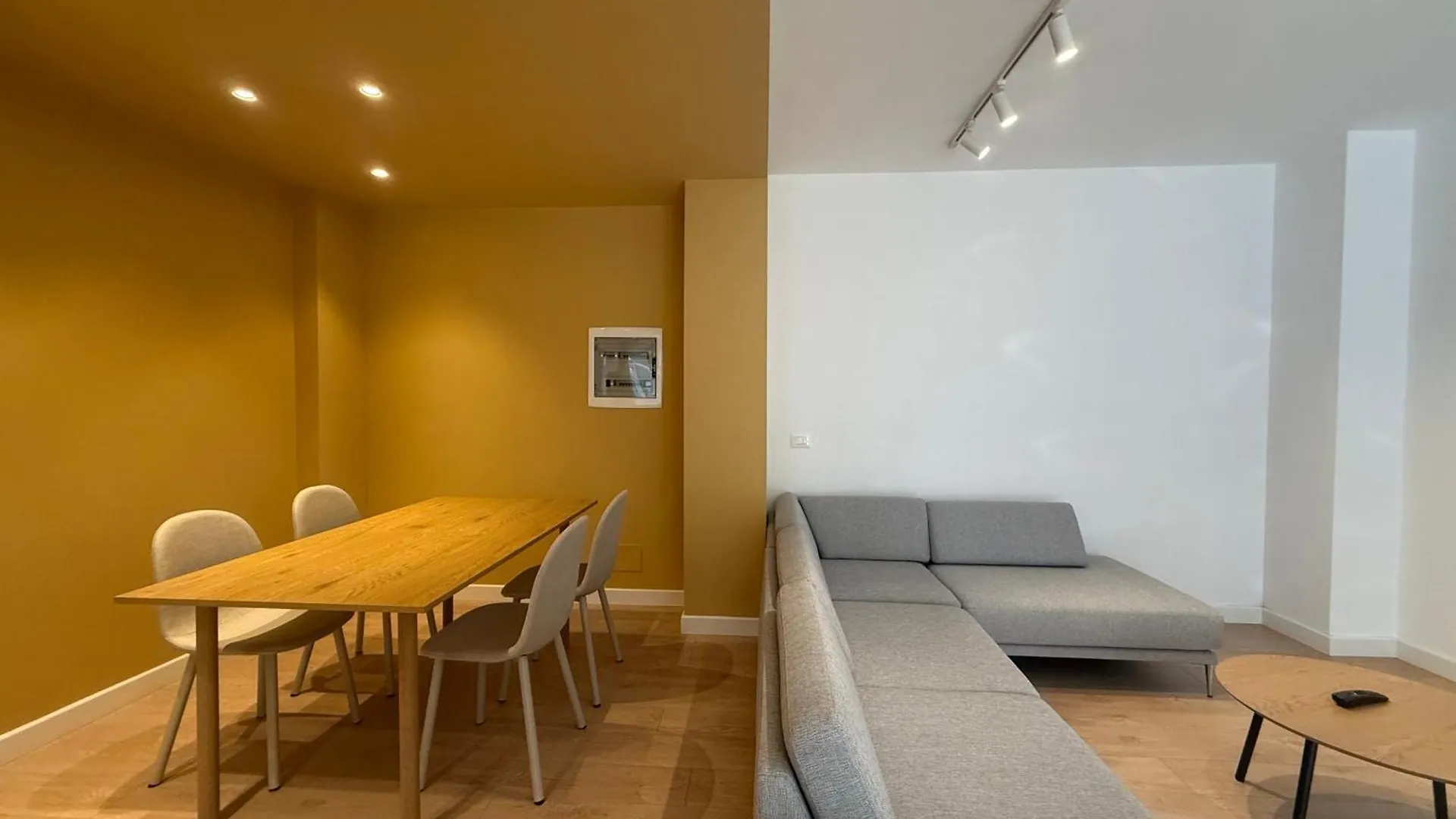 Iria Apartment 1 & 2 Голем