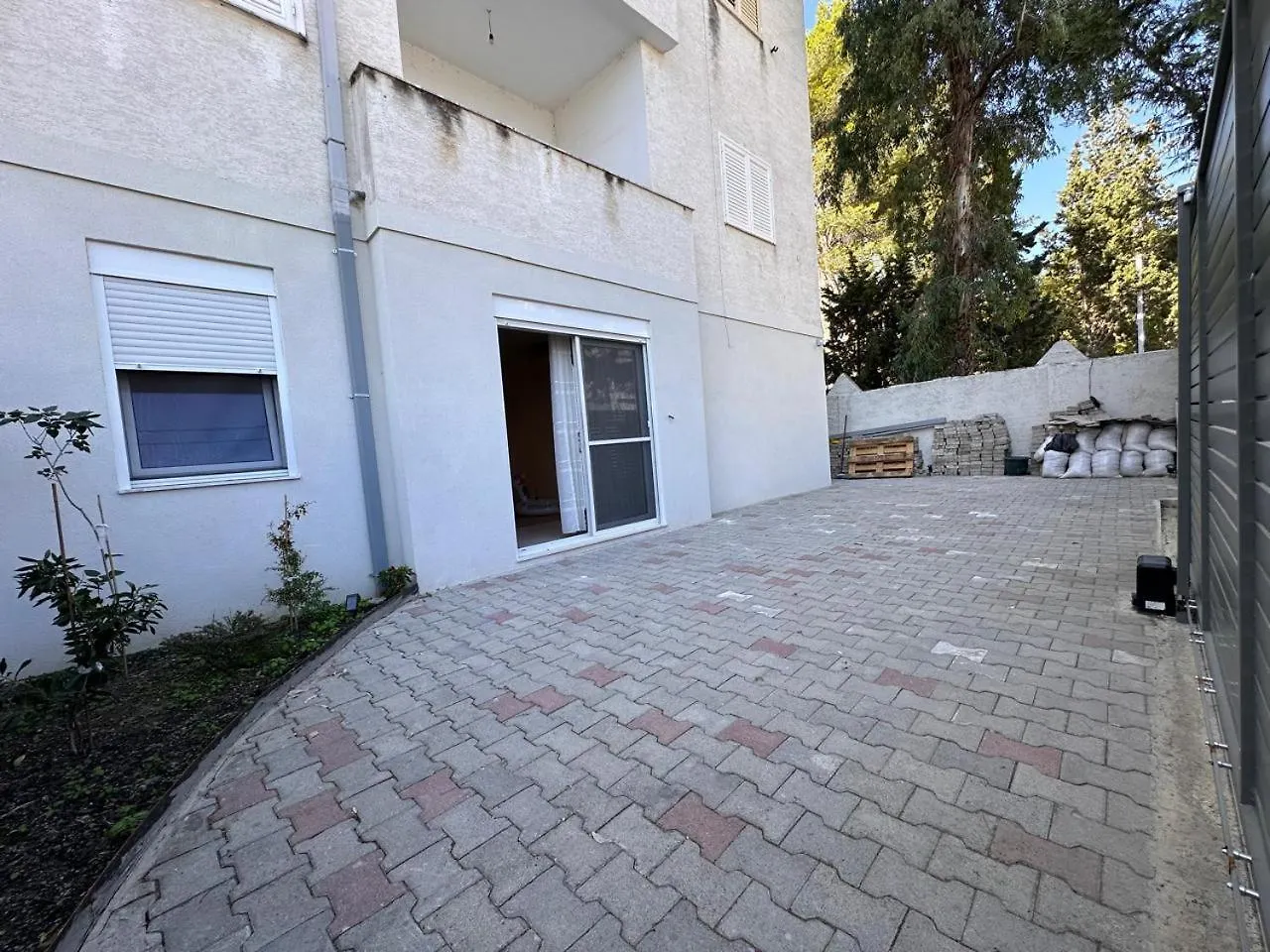 Iria Apartment 1 & 2 Голем Албания